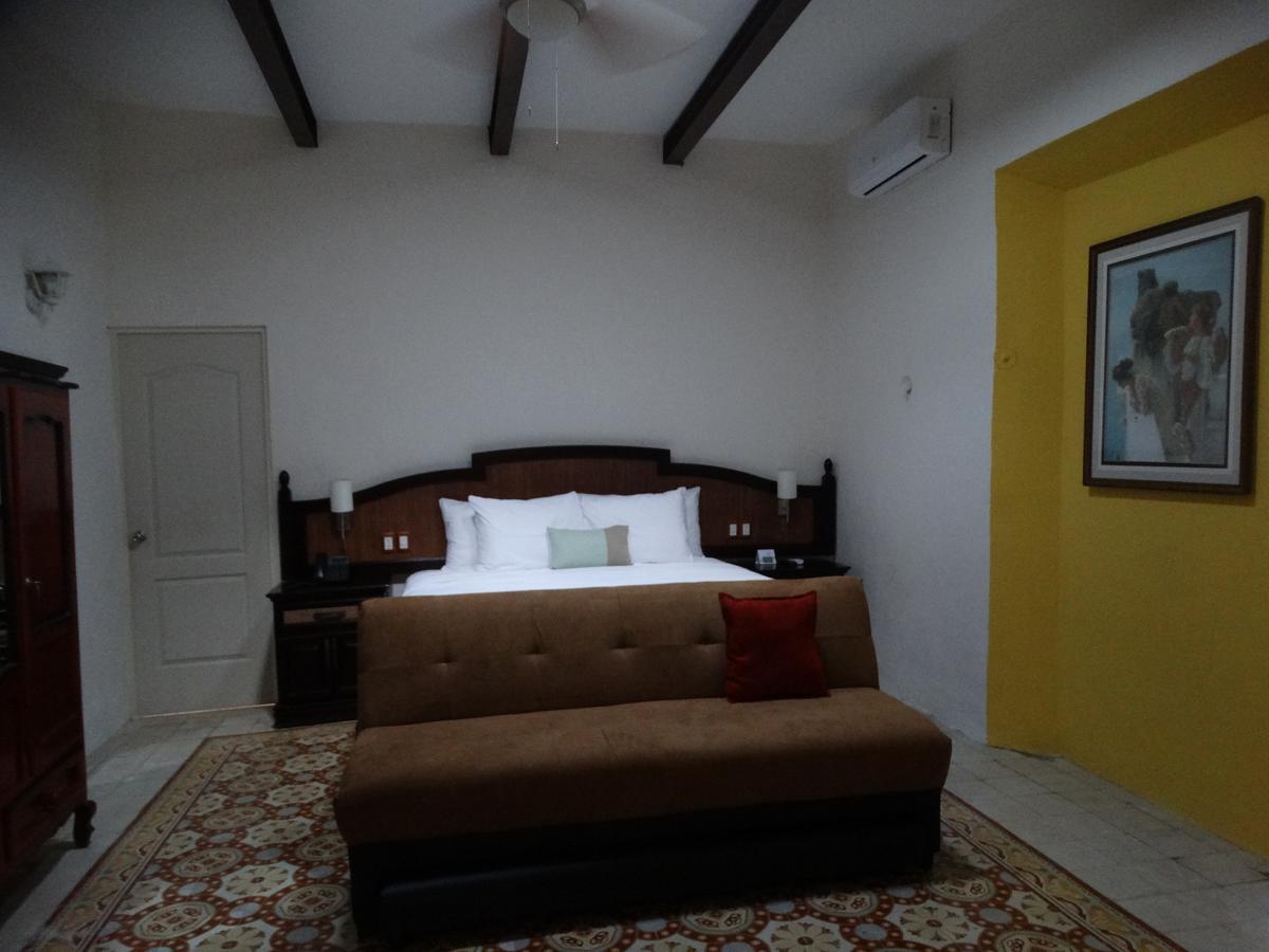 Bed and Breakfast Casa San Juan à Mérida Extérieur photo